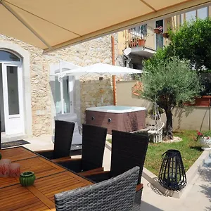 https://la-casa-di-gaia.sicilyhotelsitaly.net